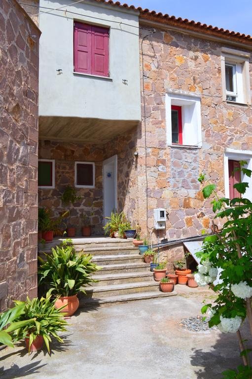 Ferienwohnung Giorgos House Mythimna Exterior foto